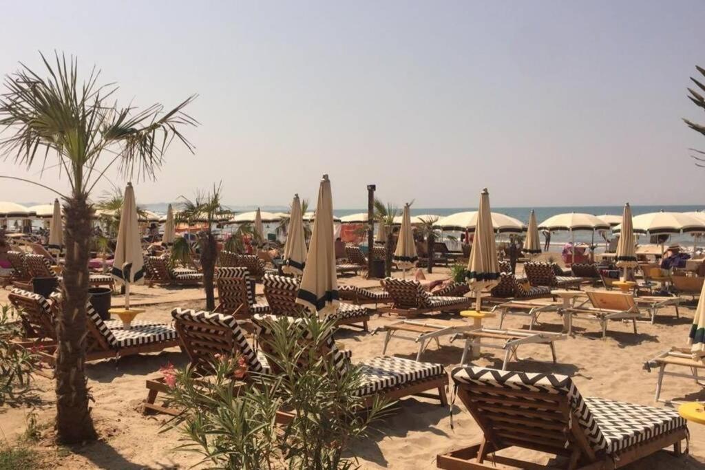 Modern Sea View Apartment For A Perfect Holiday Durrës Esterno foto